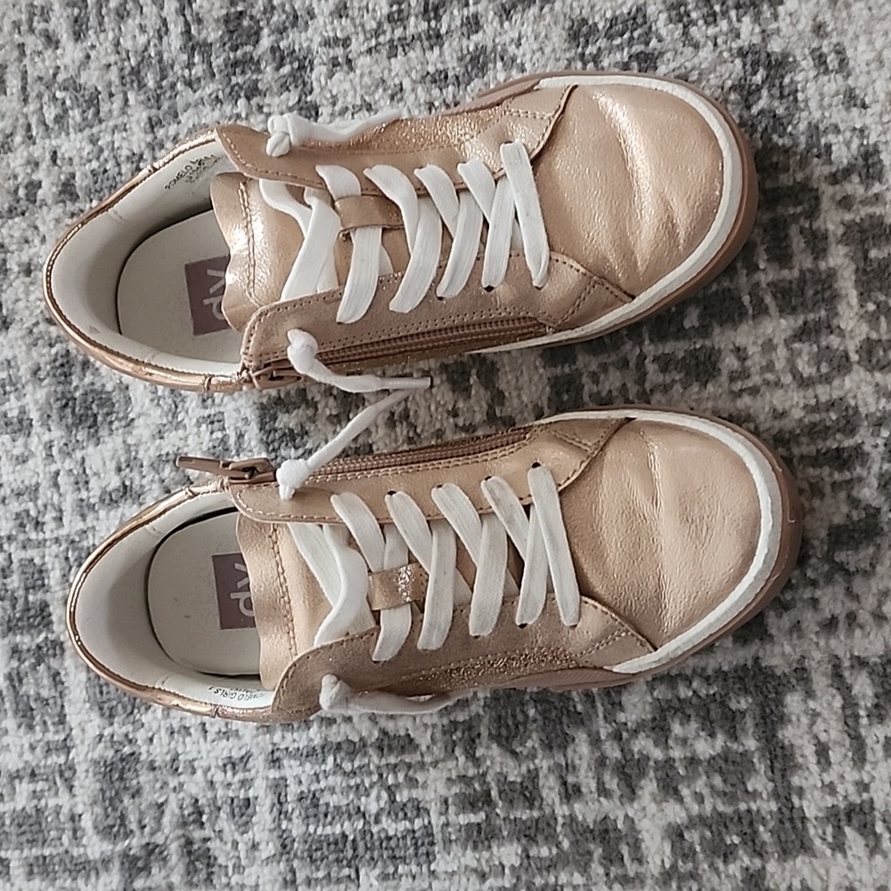 Dolce vita gold sneakers girls size 1